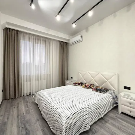 Gagarin Plaza Luxury Penthouse Apartment Odesa