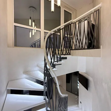 Gagarin Plaza Luxury Penthouse Apartment *